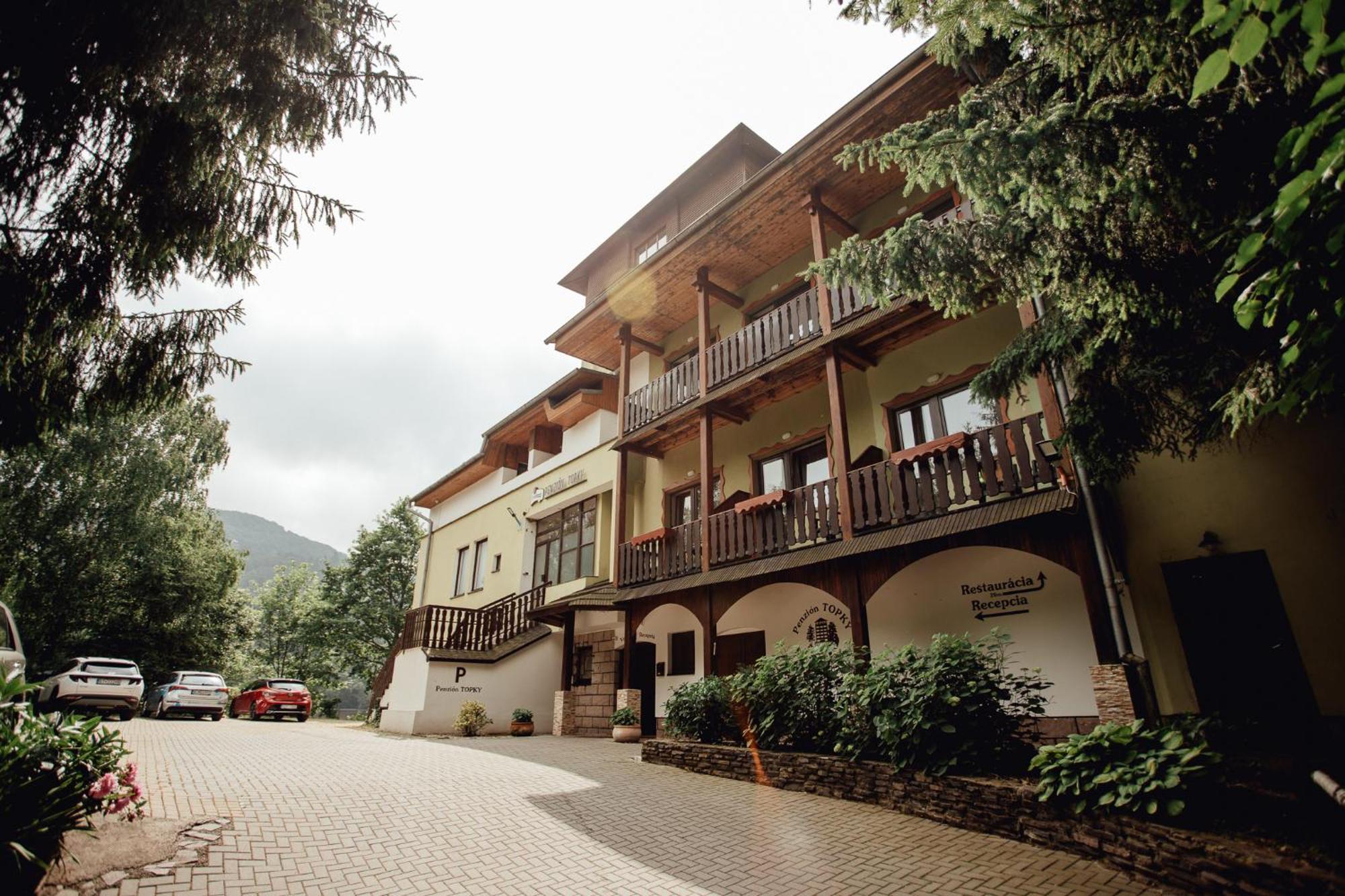 Penzion Topky Hotel Banská Štiavnica Exterior foto